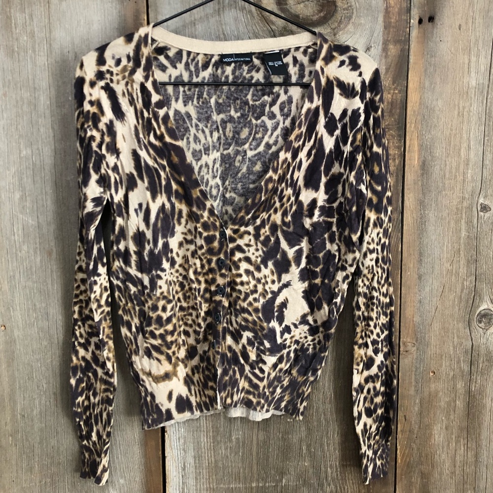 Victoria’s Secret Moda International Leopard Sweater Size Medium Brown Black